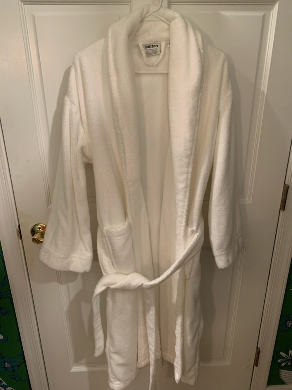 White Plush Bathrobe M/L